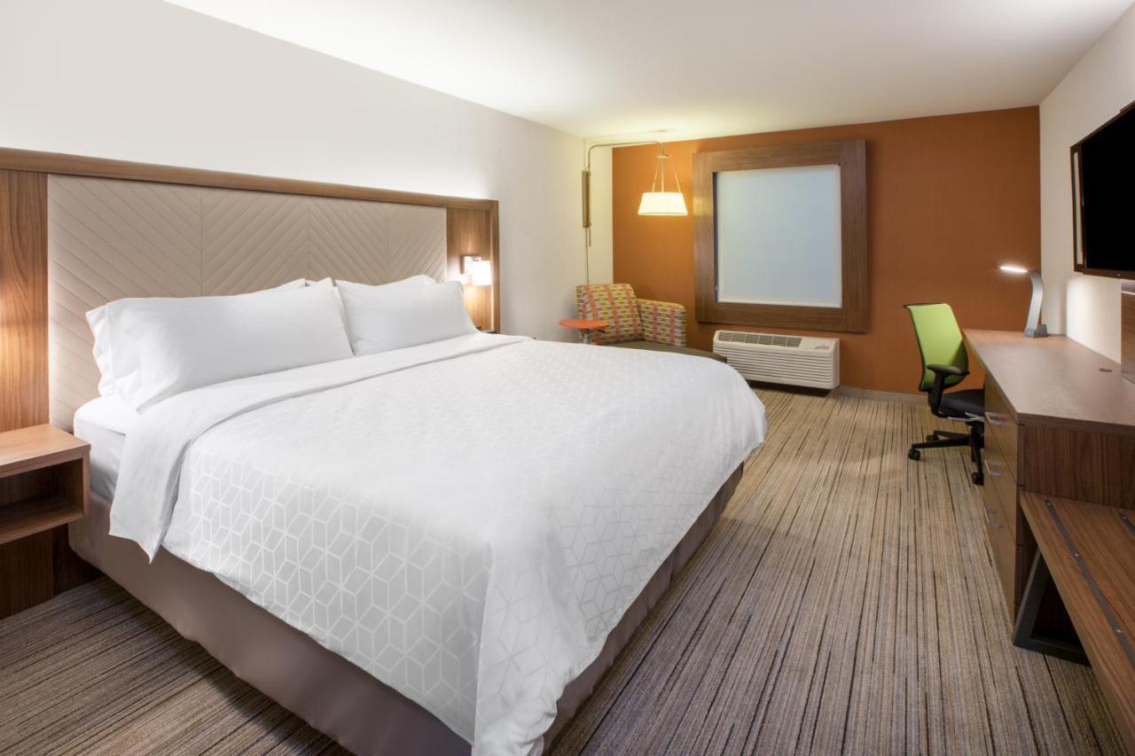 Express & - By Ihg Hotel 3*
