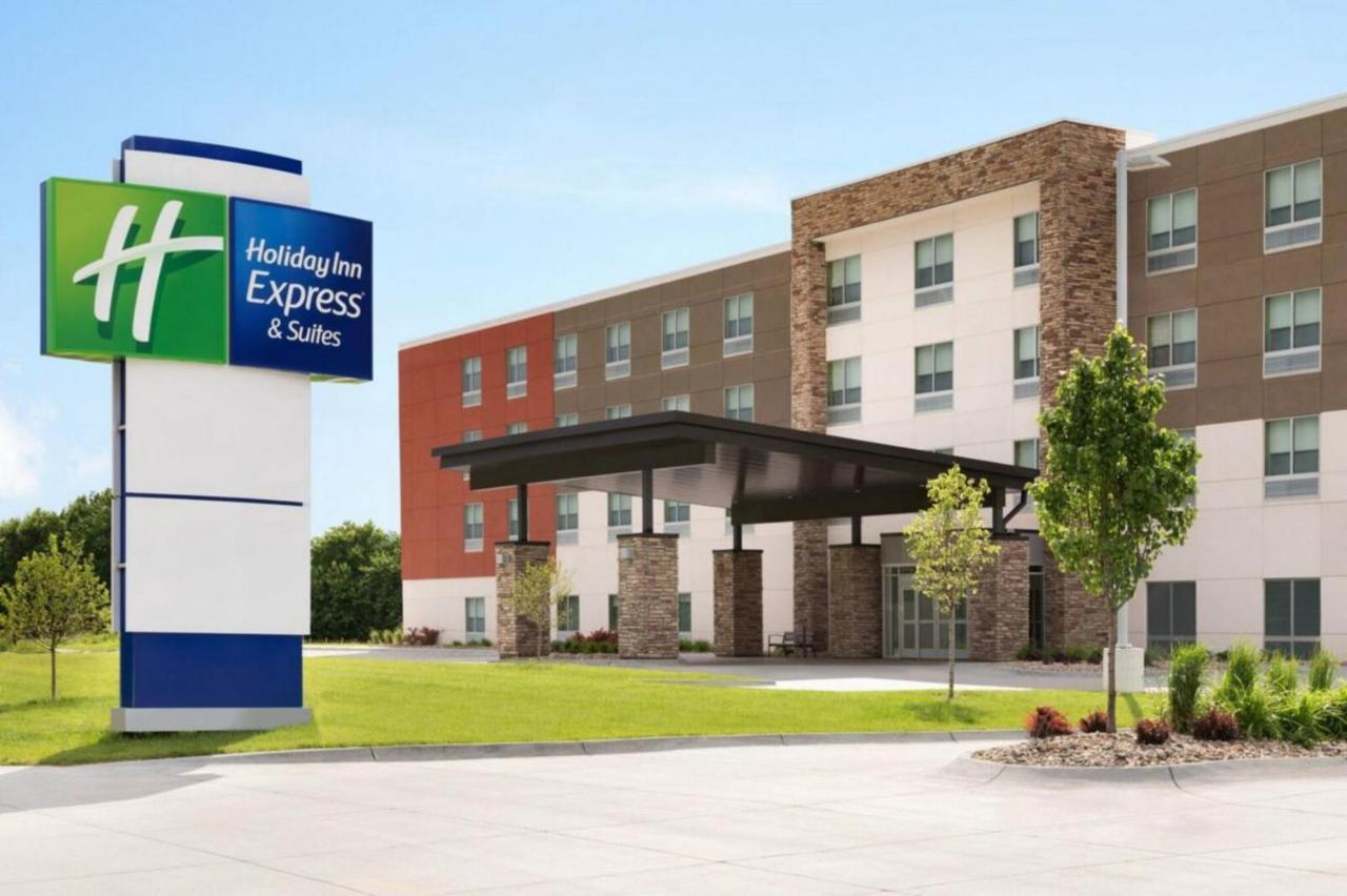 Hotel Express & - By Ihg Canton